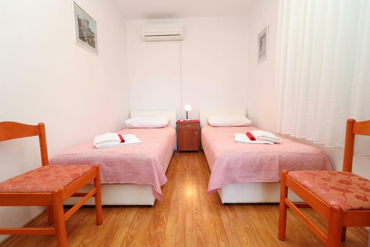 Guest House Franica & Pero Lobrovic Слано Экстерьер фото